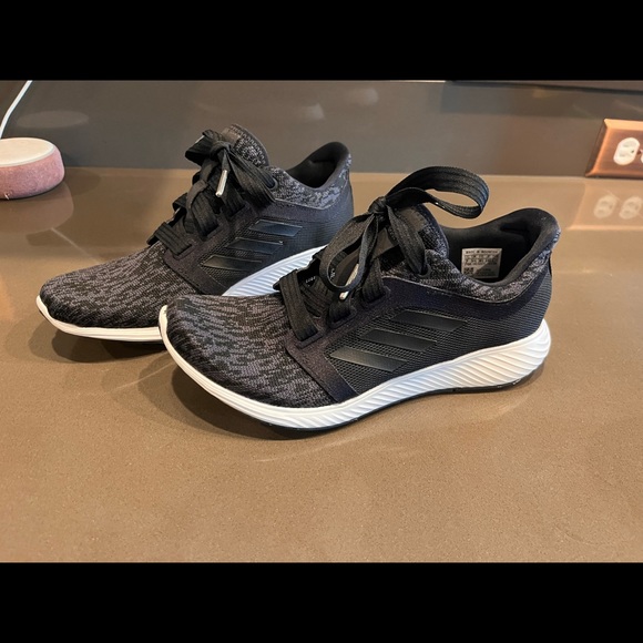 Womens adidas lux size 7 - Picture 3 of 3